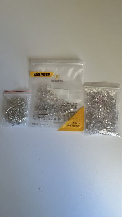 Діодні лампочки нові