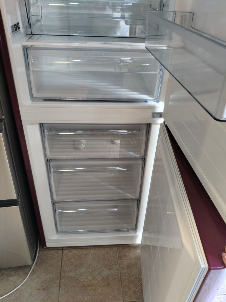 Lodówko zamrażarka Gorenje Retro  No Frost