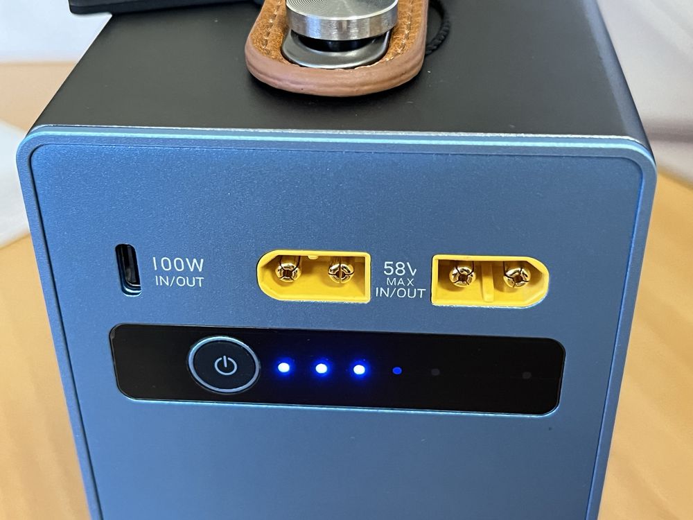 Повербанк для ноутбука  500Wh FJDinamics Pony 500
