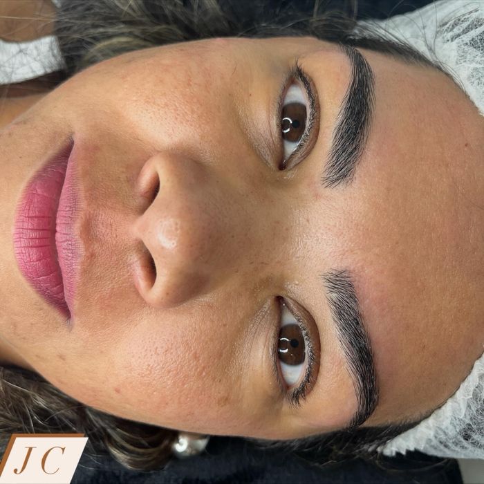 Sobrancelhas e outros…