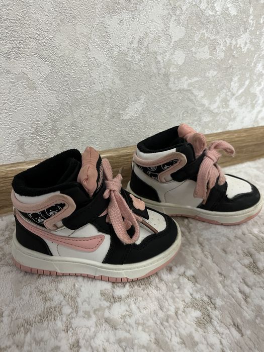 дитячі кросівки утеплені