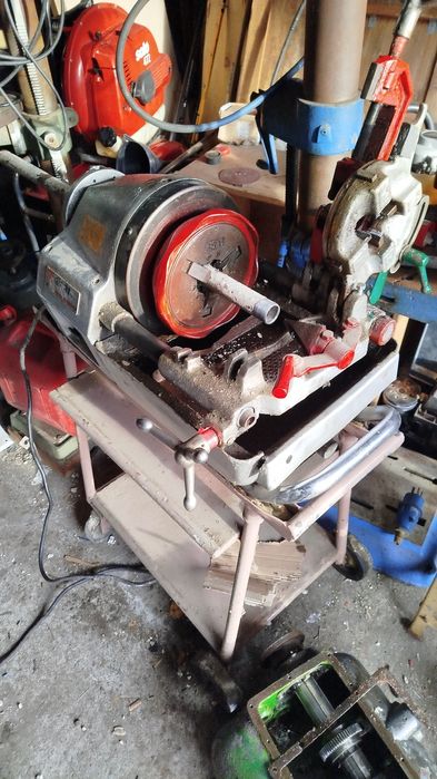 Gwintownica elektryczna do rur