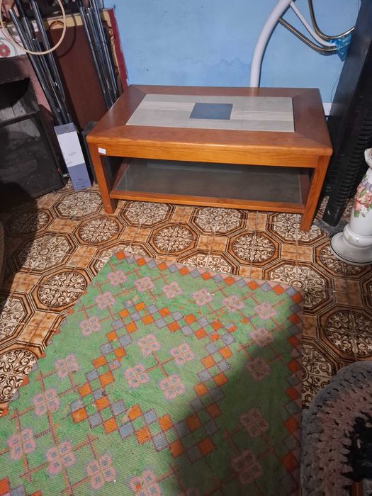 Mesa de centro em madeira macica