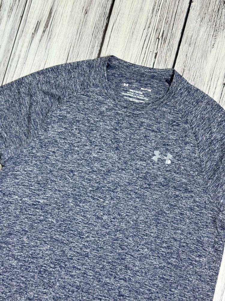 Under armour футболка оригинал s размер