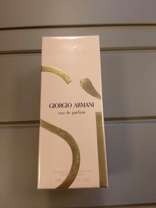 Giorgio Armani Si new model