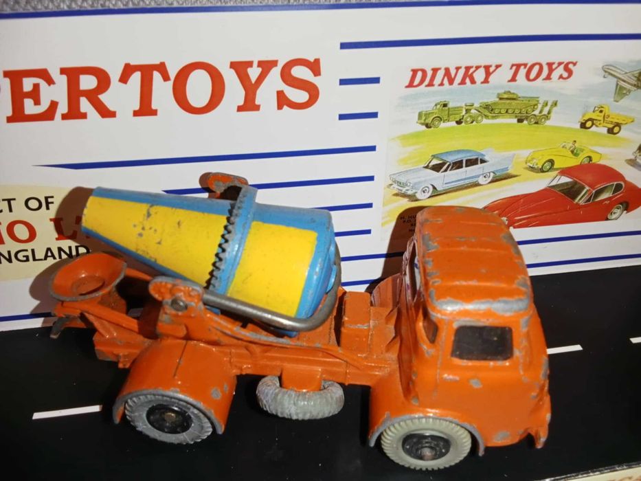 Dinky Super Toys Albion Lorry Cement Nr. 960