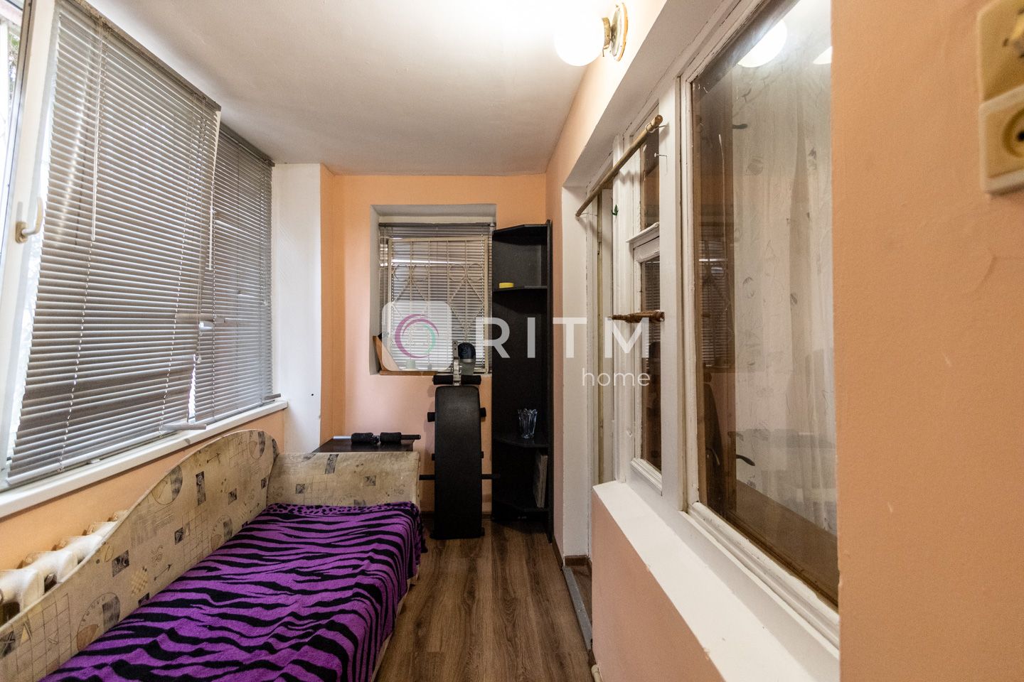Продається 1-кімнатна квартира з покращеним плануванням — 40 м²