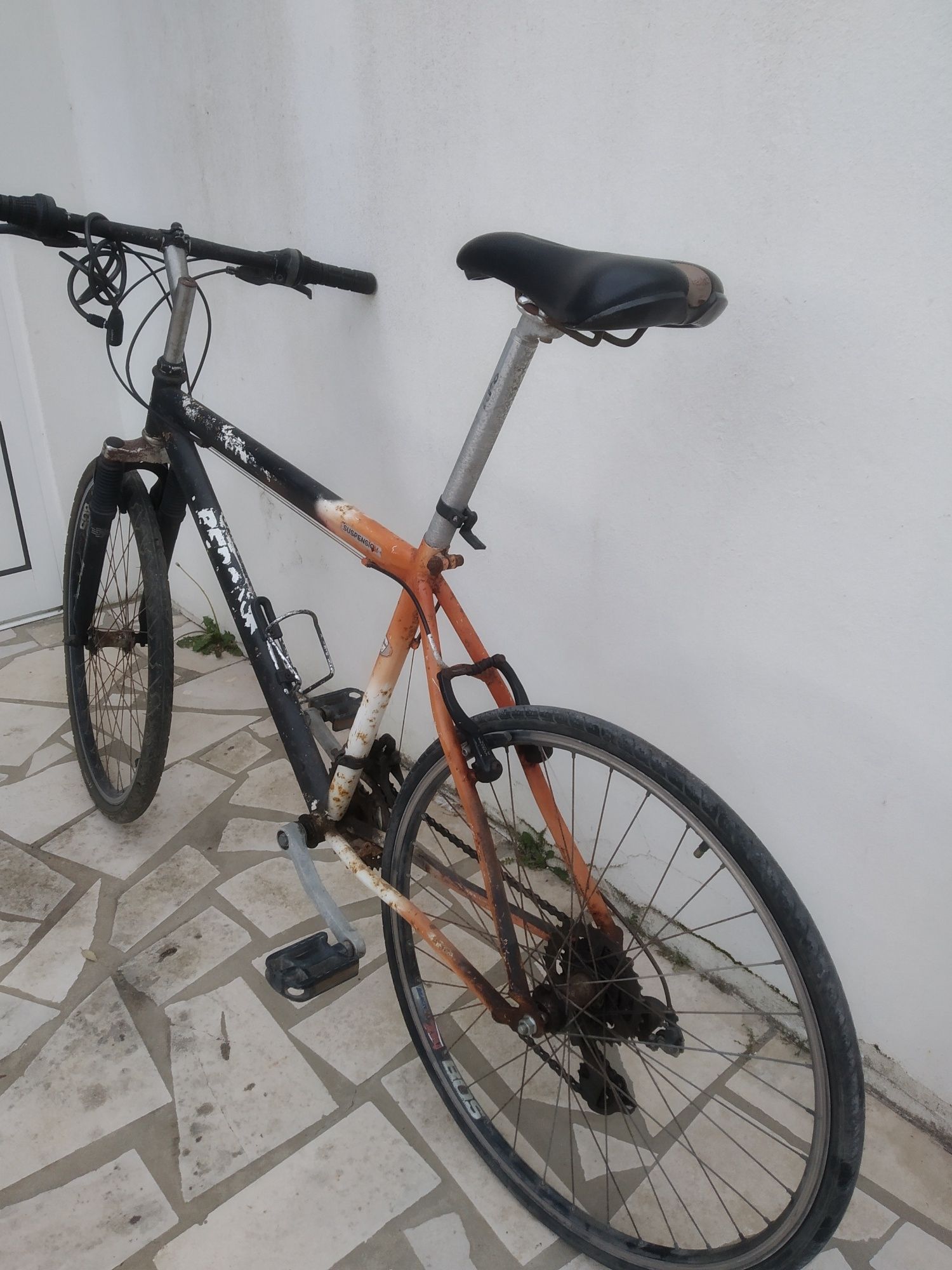 Bicicleta homem usada