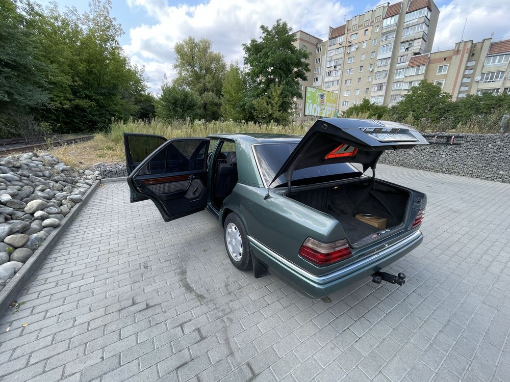 Mercedes W124 2.5D 1995
