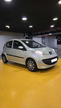 Lindo Peugeot  107