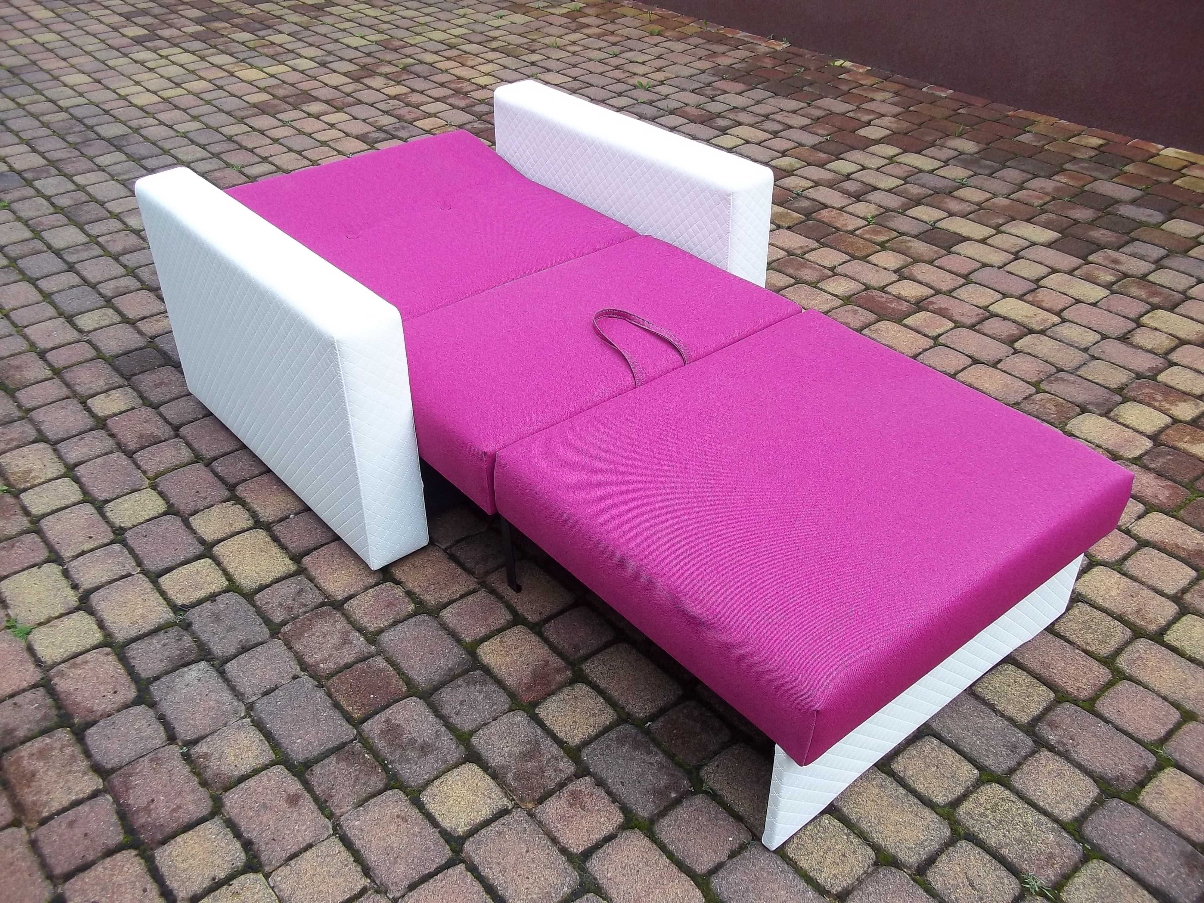 Sofka-fotel rozkładany/wygodna powierzchnia spania