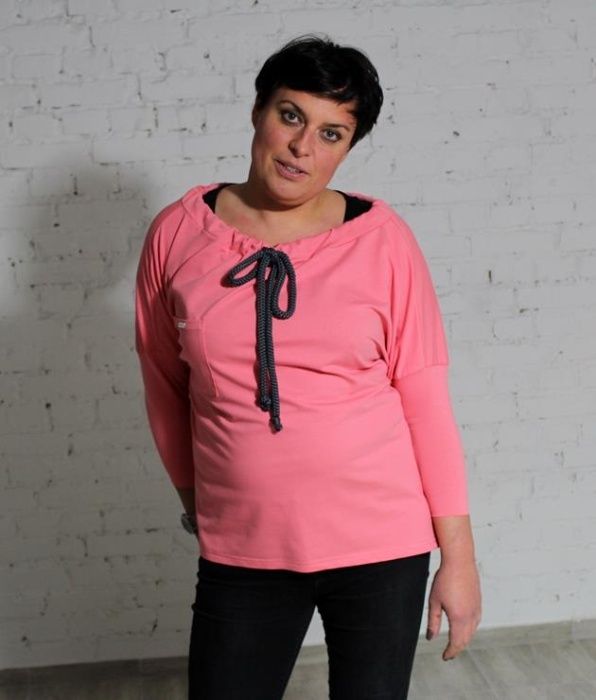 Dresowa duża oversizowa bluza rozmiar od 44 do 50 CZERŃ I RÓŻ NOWA