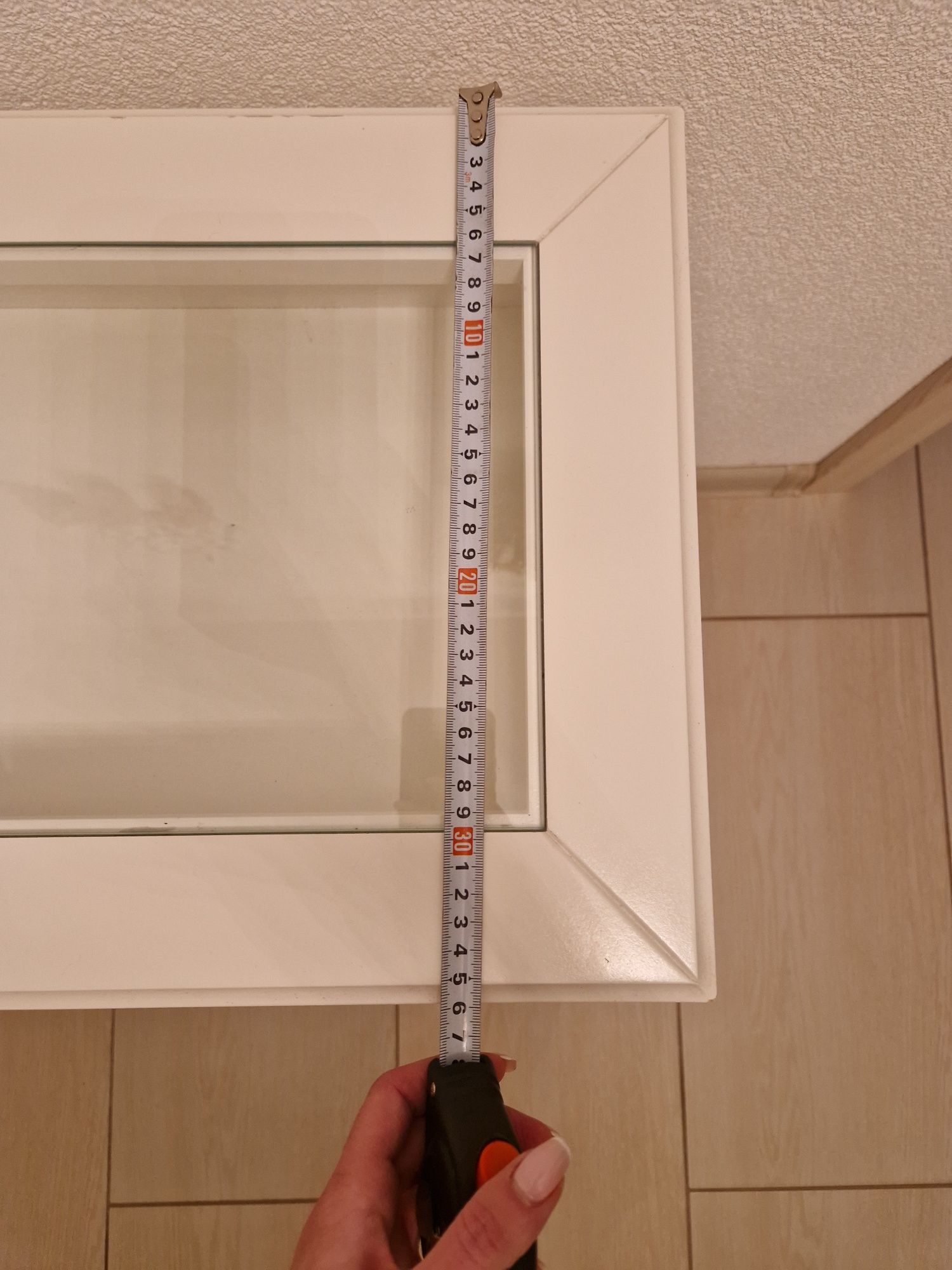 Stolik komoda ozdobna