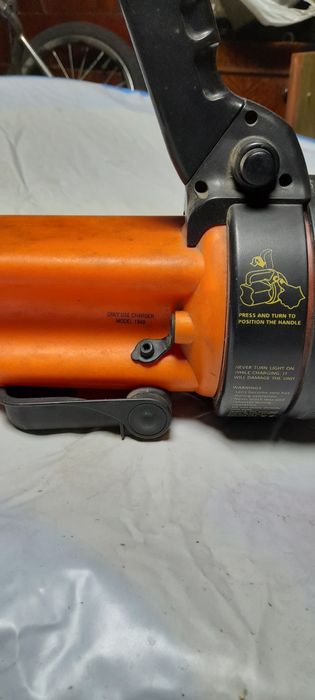 Фонарь галогеновий