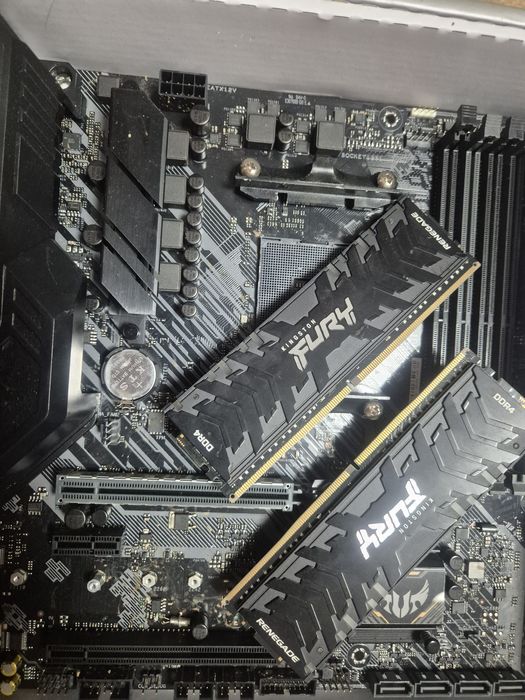 материнка b450 asus tuf и оперативная память 2х8(16) ddr4 3600