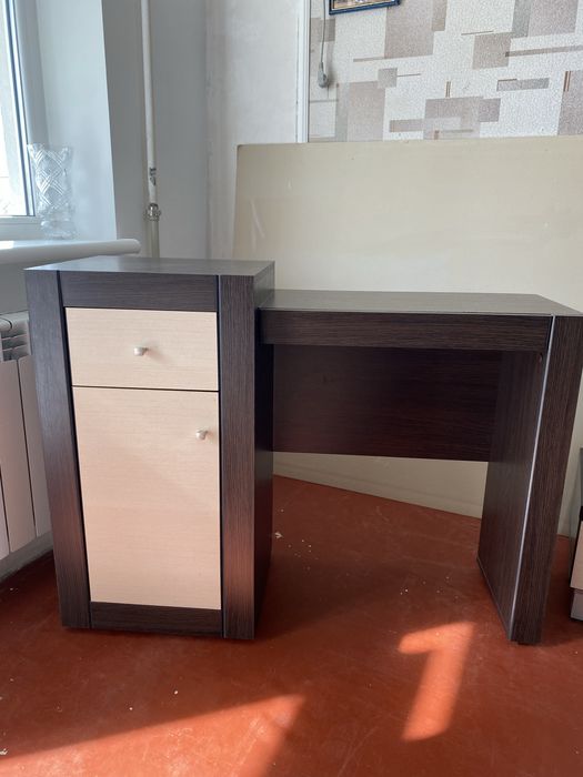 Столик туалетний без дзеркала