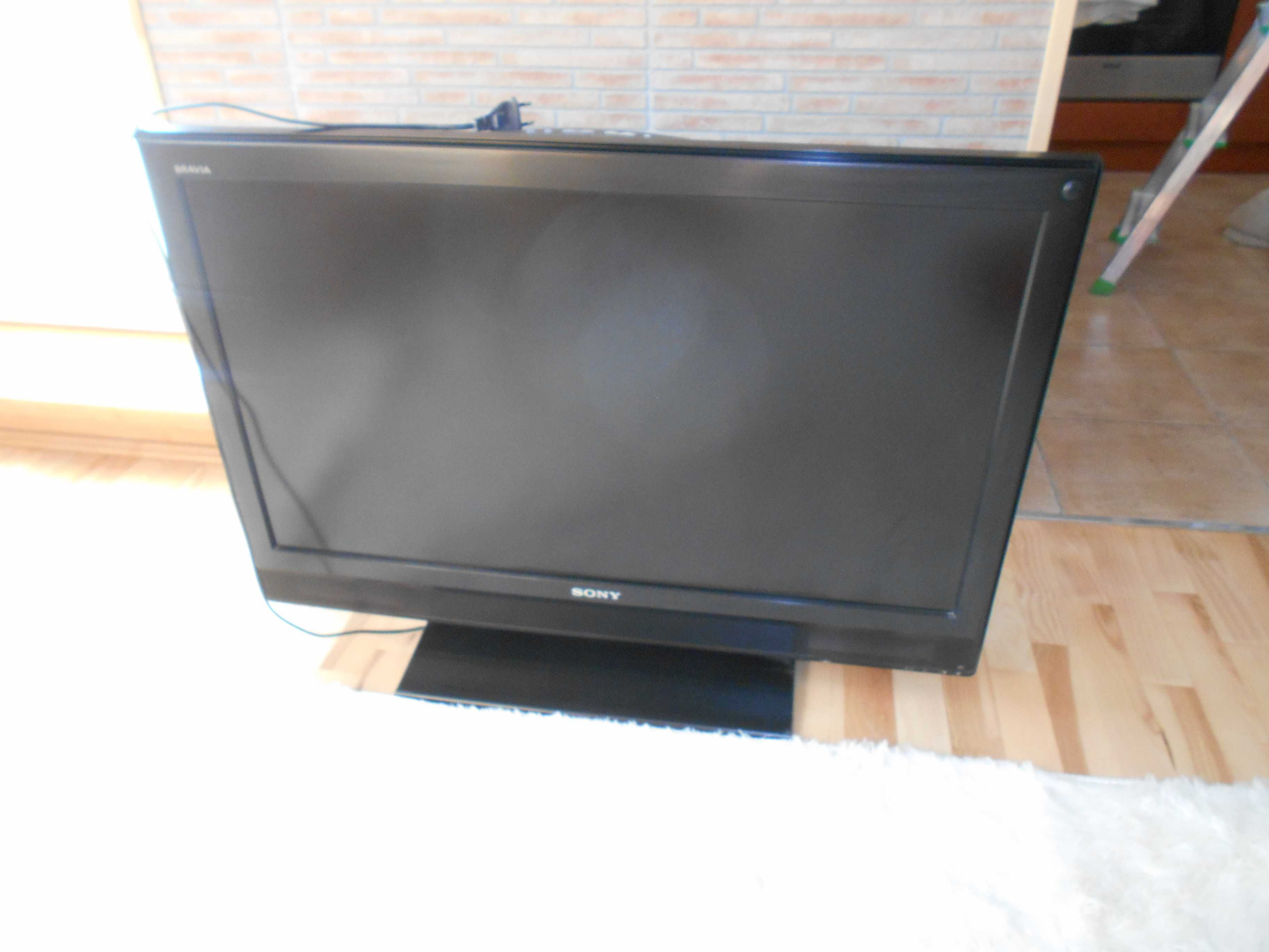 Telewizor LCD SONY KD37P3000