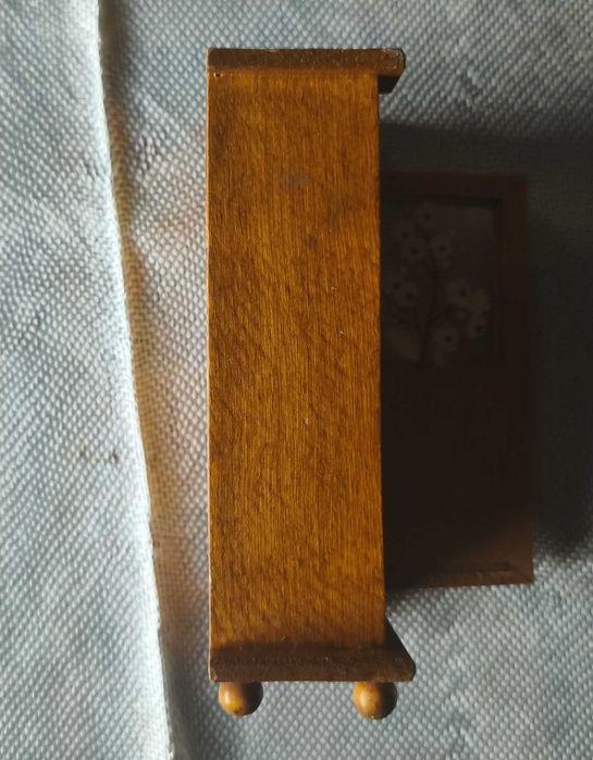 Armário quarto casa de bonecas