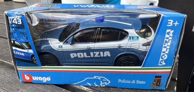 Bburago 1:43 Polizia alfa Romeo stevio unikat resorak samochodzik