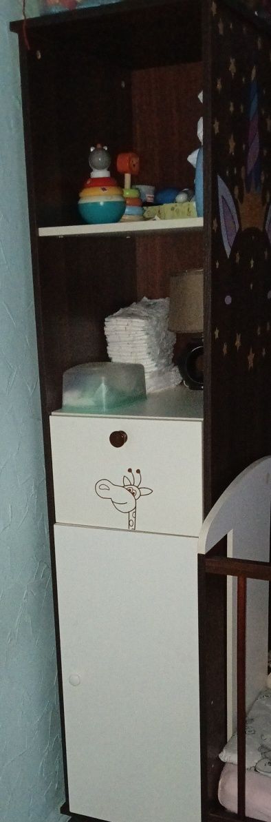 Łóżeczko z regałem klupś