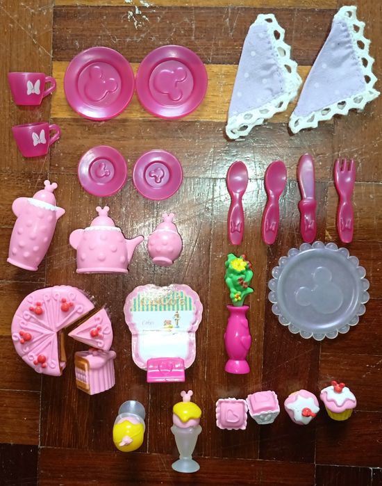 Minnie bonecas/café