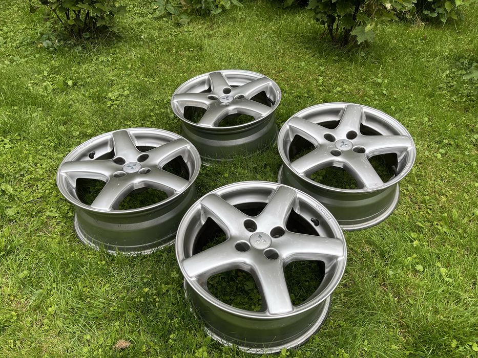 Felgi Fondmetal Mitsubishi 16x7J, 4x114.3, ET40, CB 67mm