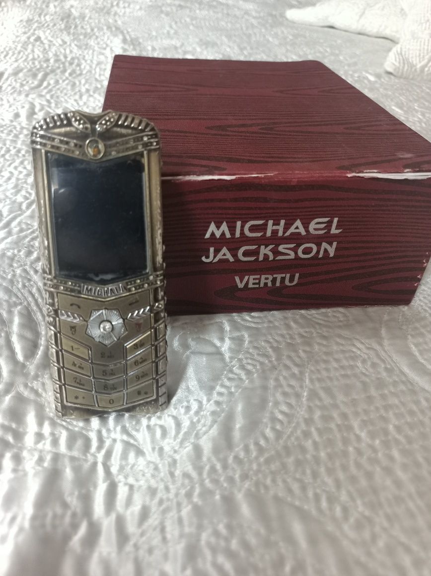 Telefon komórkowy Vertu Michael Jackson 3 sztuki