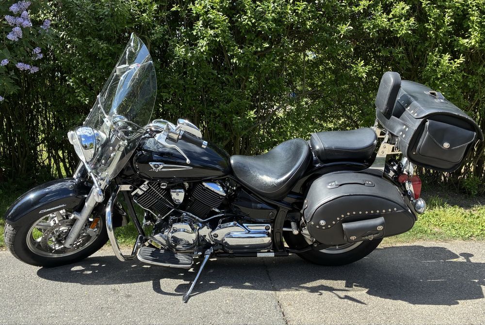 Yamaha XVS1100 V-STAR