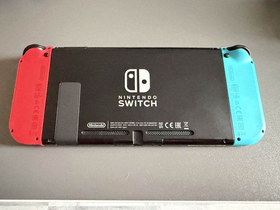 Nintendo Switch v1