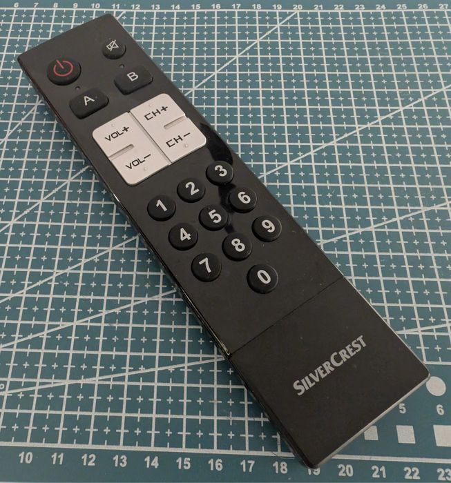 Comando Universal de TV SilverCrest [COMO NOVO]