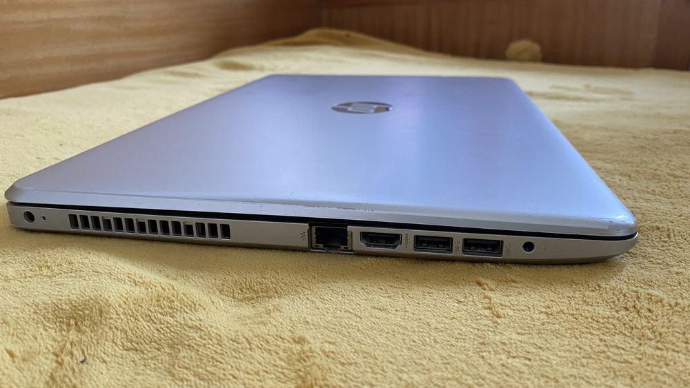 HP laptop 15-bs0xx Com Carregador