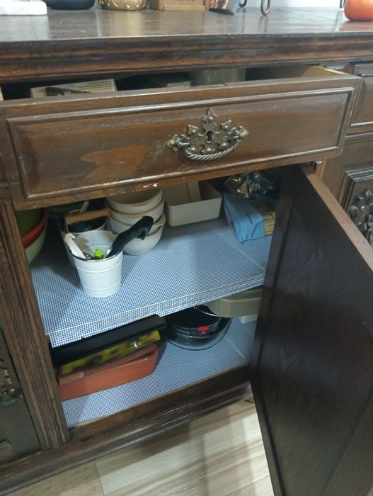 Aparador móvel antigo