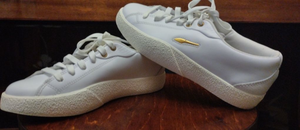 Женские кроссовки Puma Love Twist Wn's 37344801 кожаные