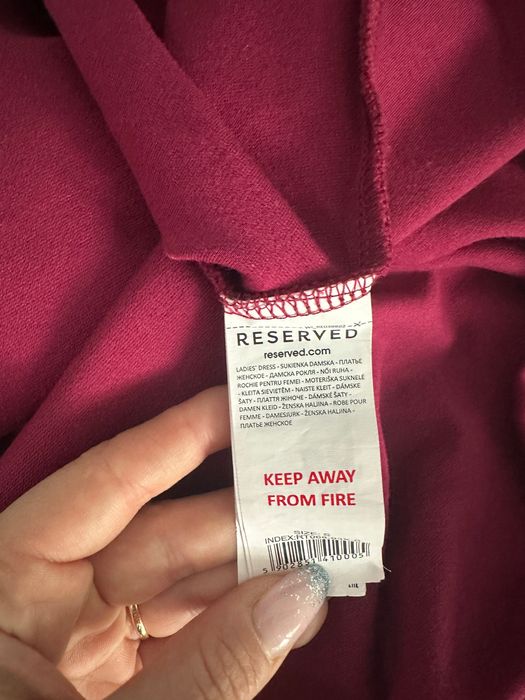 Fuksjowa (ciemny róż) sukienka z kołnierzykiem