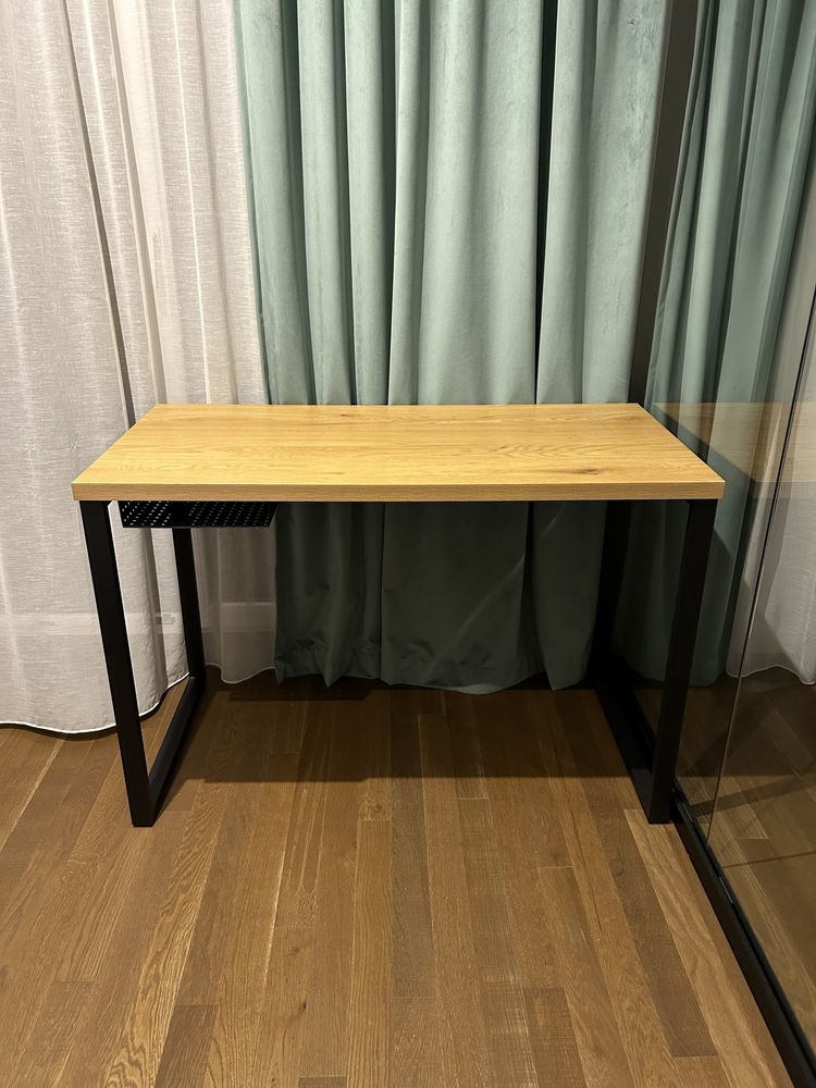 Stół 55x110 kolor dębu/czarny Jysk