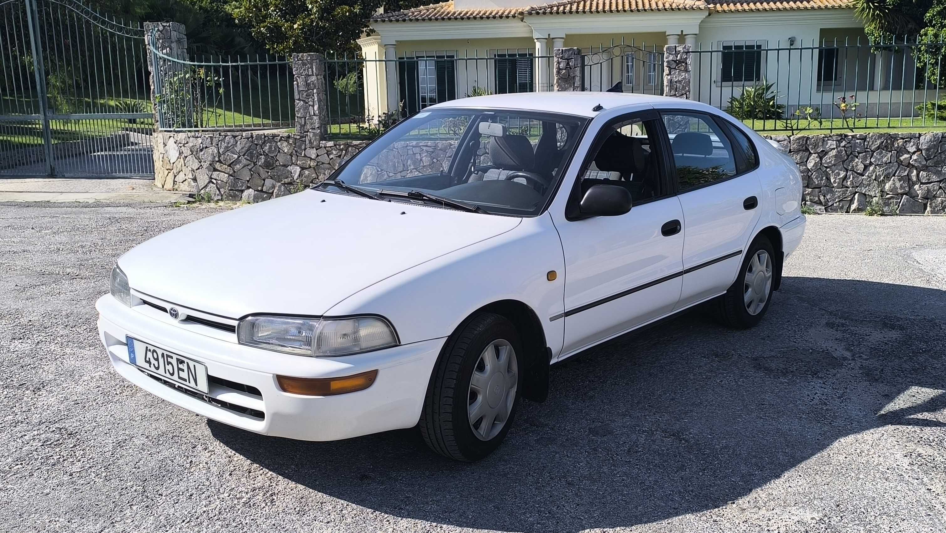 Toyota Corolla 1.3, muito bom estado, poucos km