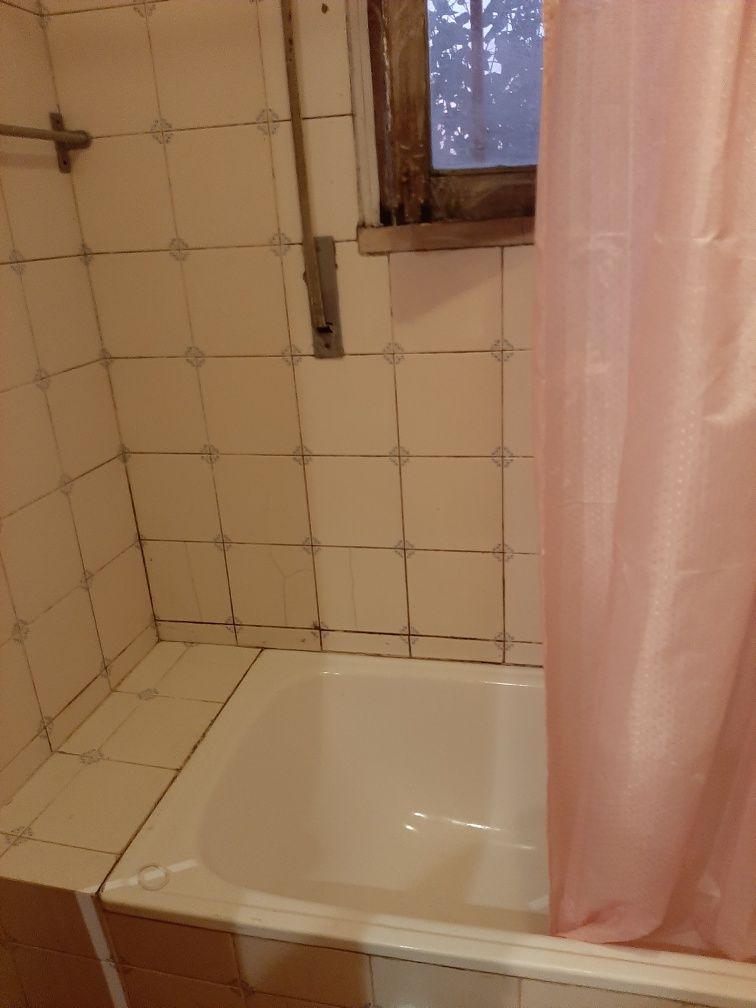 Quarto para arrendar