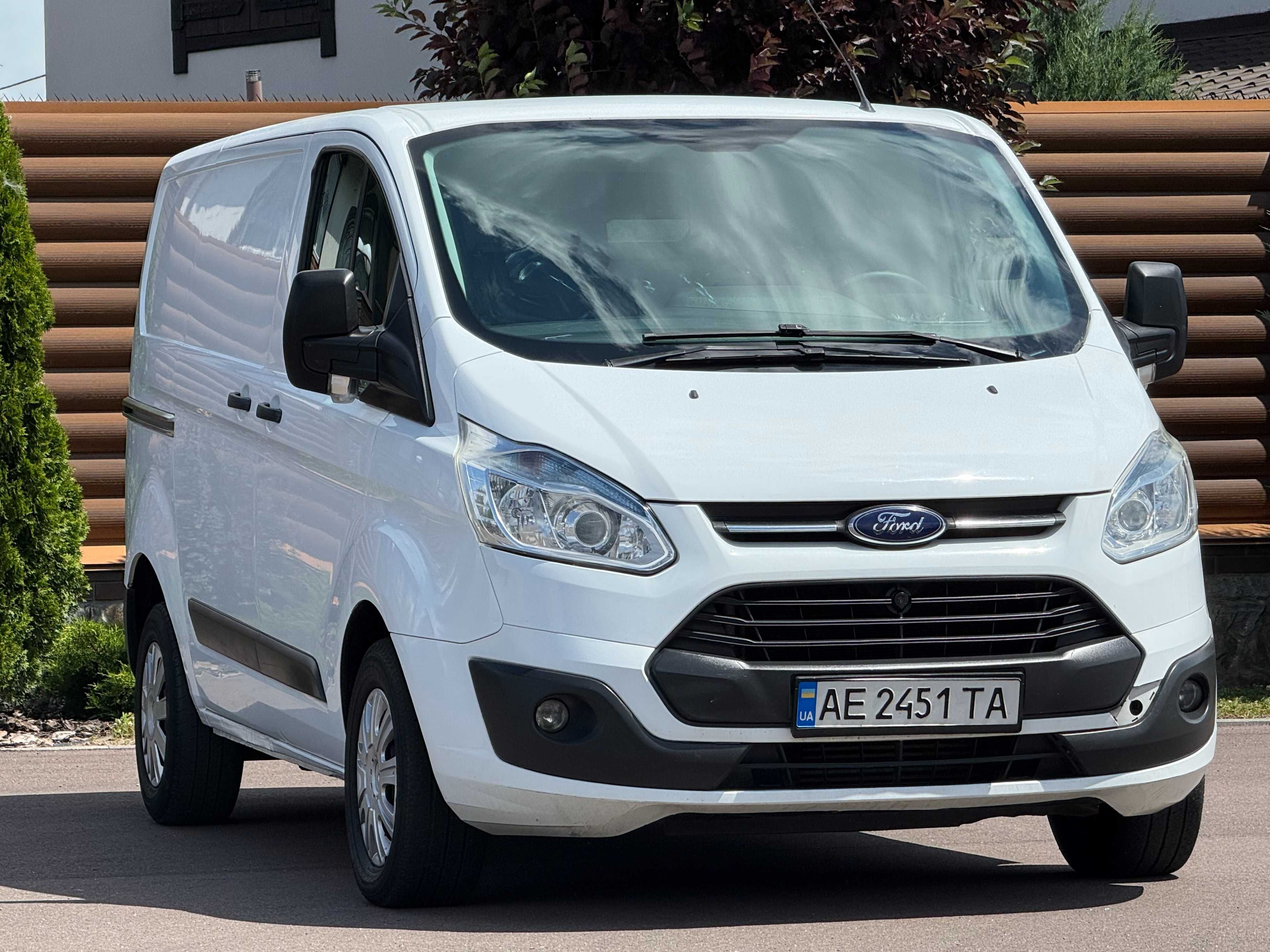 Ford Transit Custom 2016 2,2 Відмінний стан Офіційний