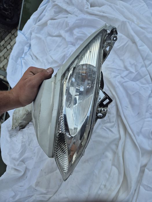 Prawa Czasza Czacha Owiewka z Lampą Honda Vision 110