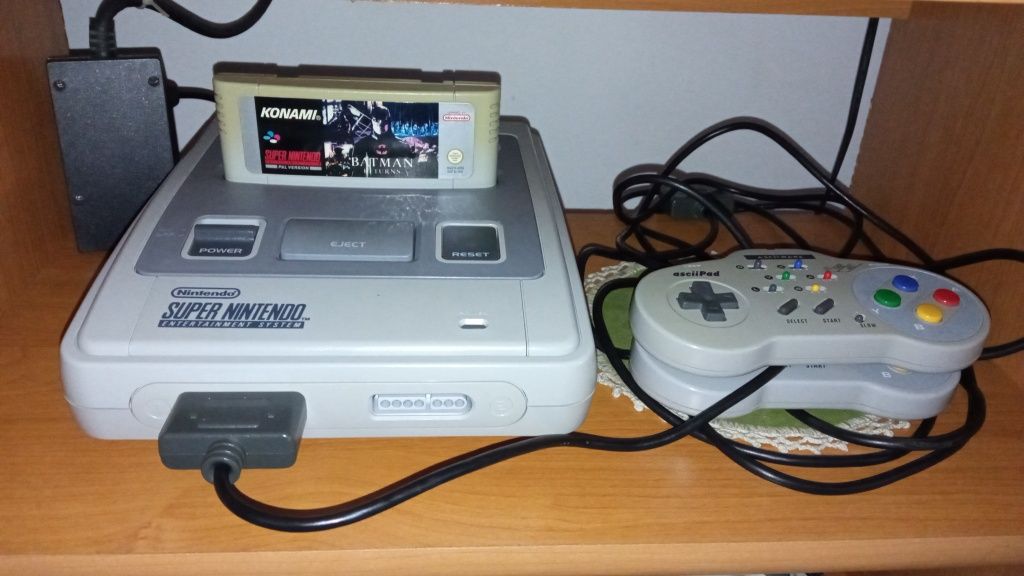 Konsola snes komplet plus 2 gry action replay 2 super stan.