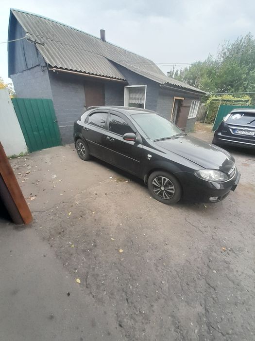 Продам Шевроле Лачеті