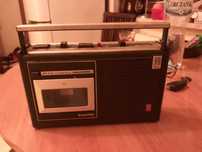 Radio magnetofon grunding