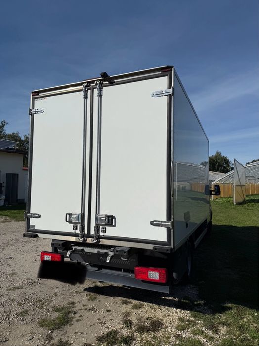 Izoterma kontener sprinter jak nowa