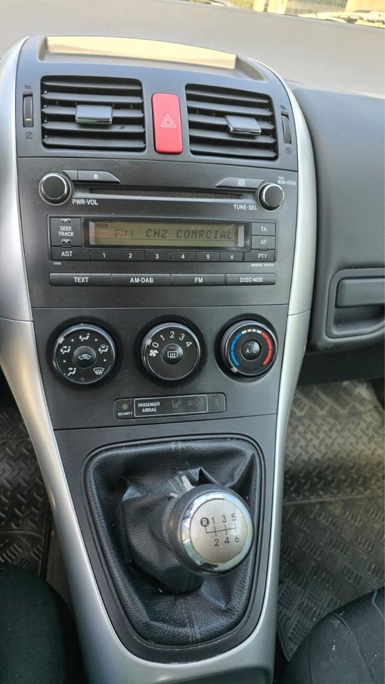 Vendo Toyota Auris