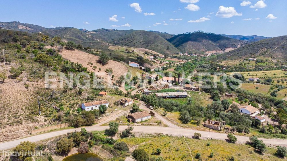 Casas de campo com muito potencial