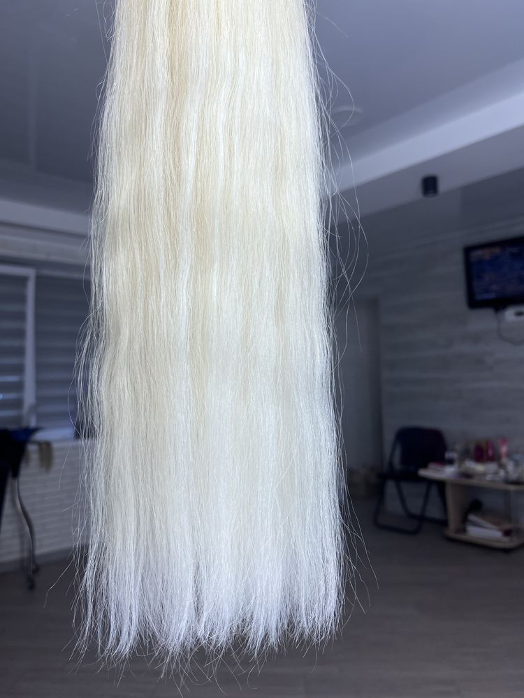 Волосы детские,осветленные 153 гр,68см