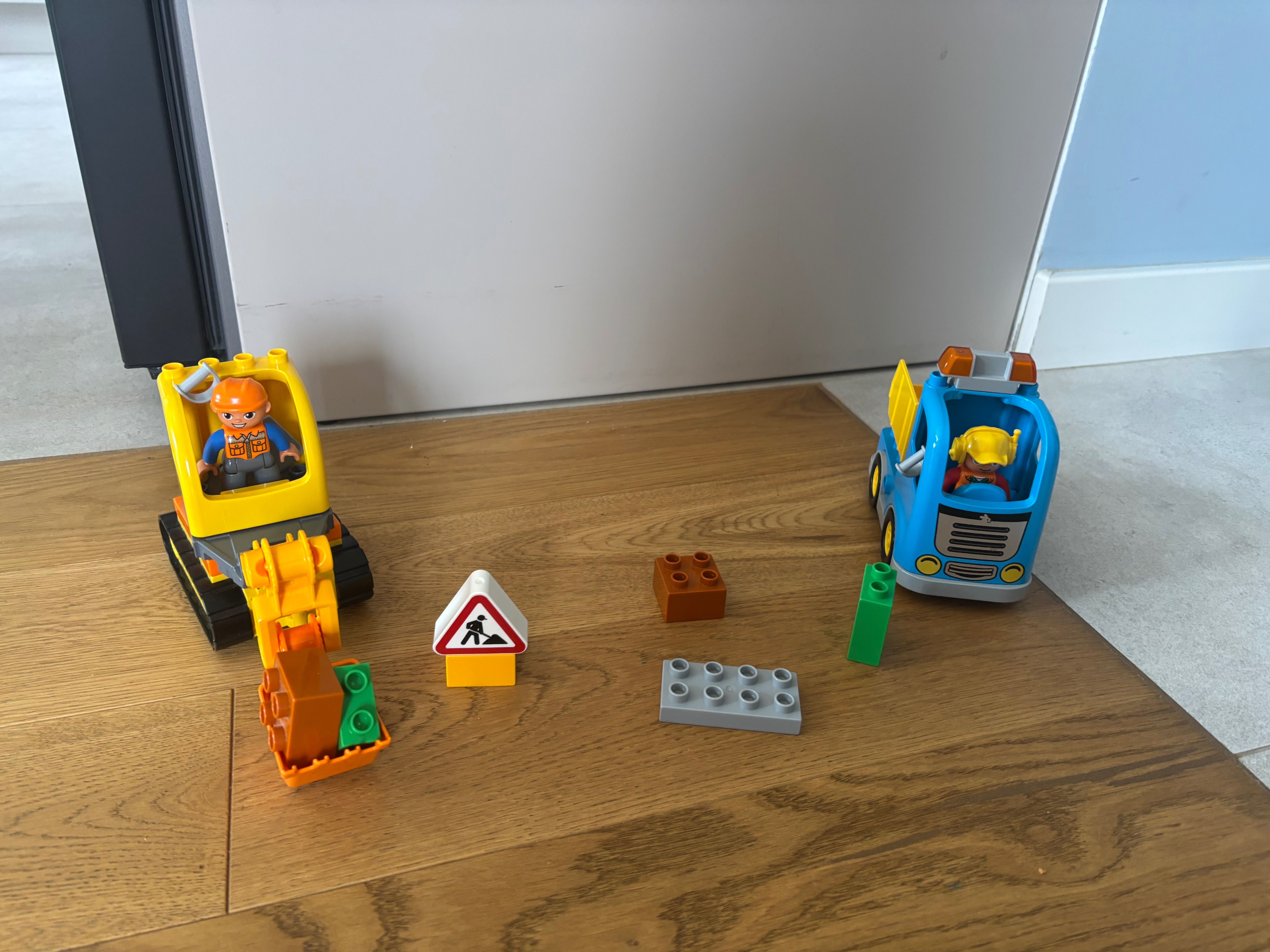 Lego duplo 3 zestawy LEGO Duplo 10812, 10847, 10859