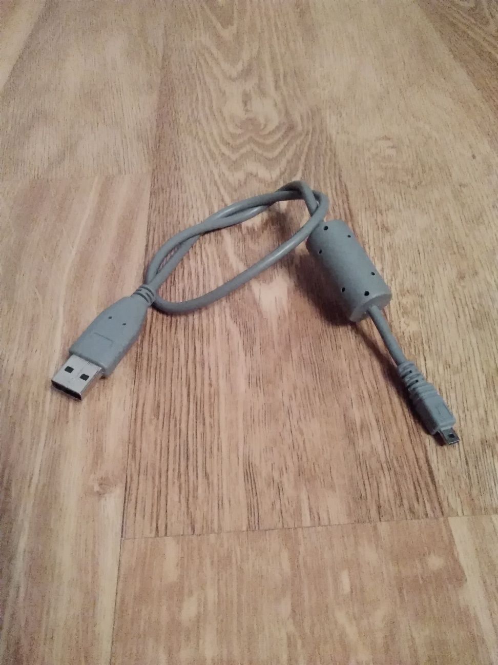 USB  кабель.