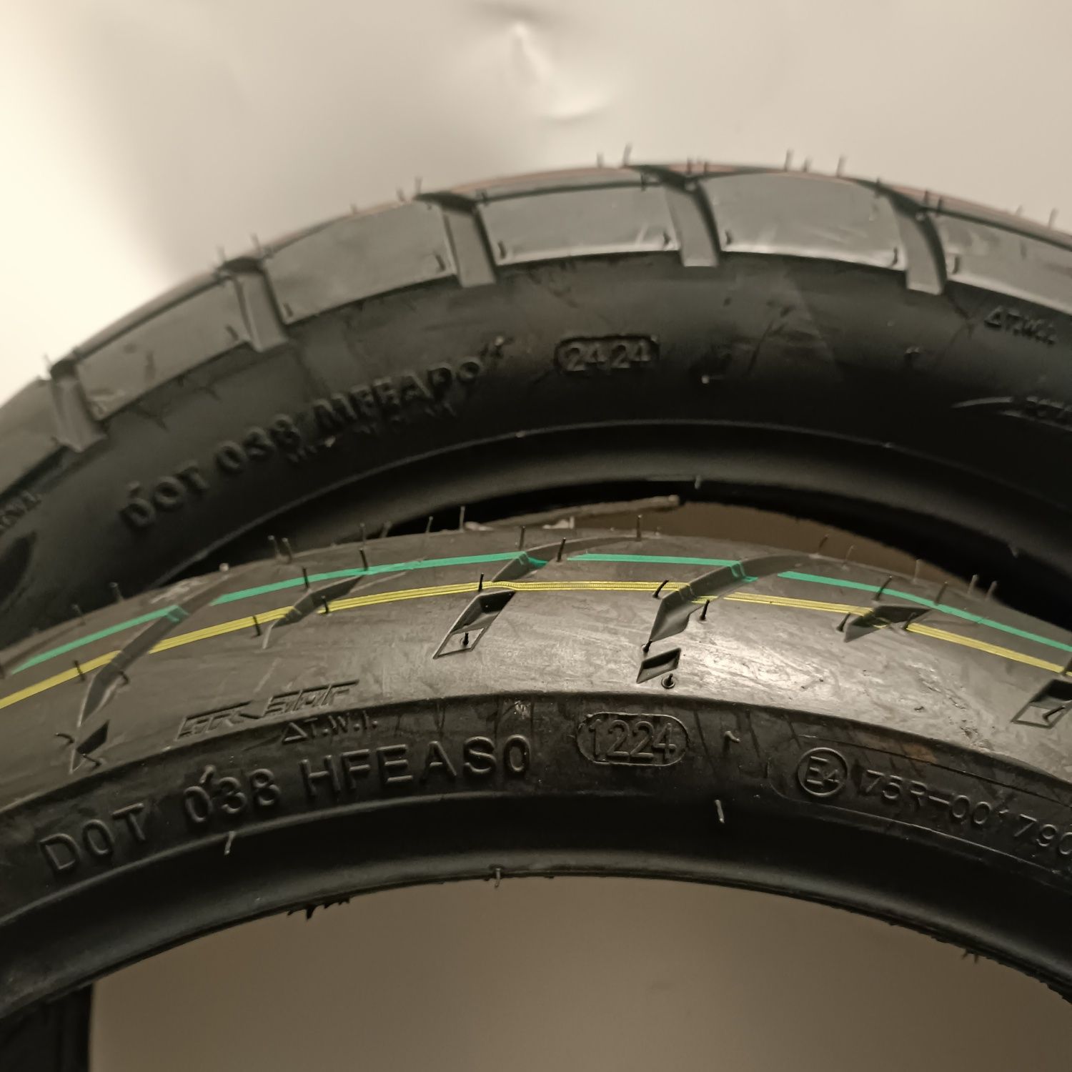KTM RC Duke 125 Cb 125r Komplet Opon Przód Tył Nowe 24 rok Jakosc