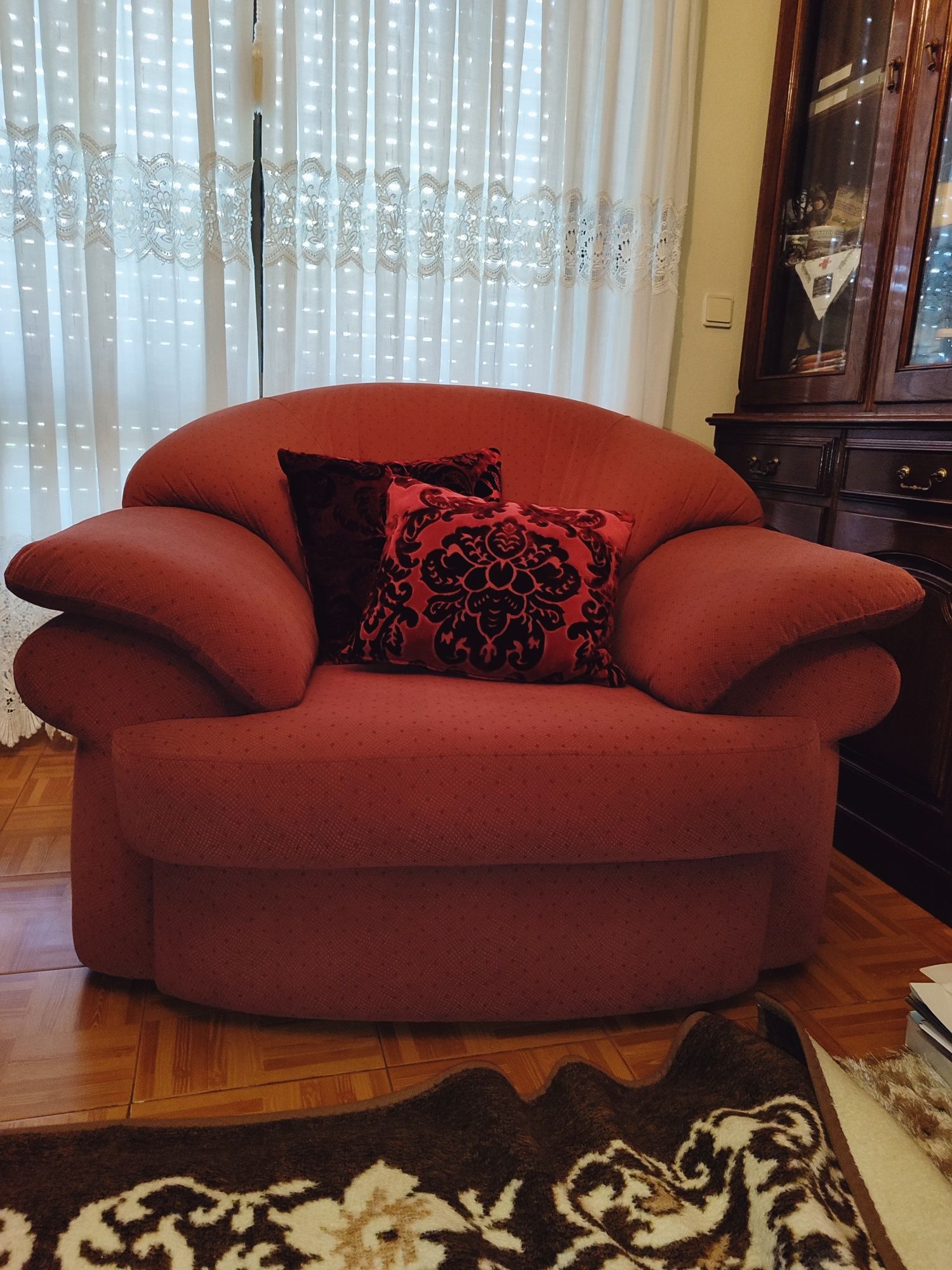 Poltrona Confortável Em Ótimo Estado